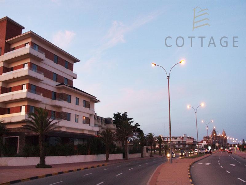 Hotel Cottage Montevideo Exteriör bild